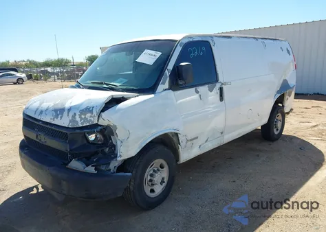 2005 Chevrolet Express из США, поврежденный, VIN 1GCGG25V051262435